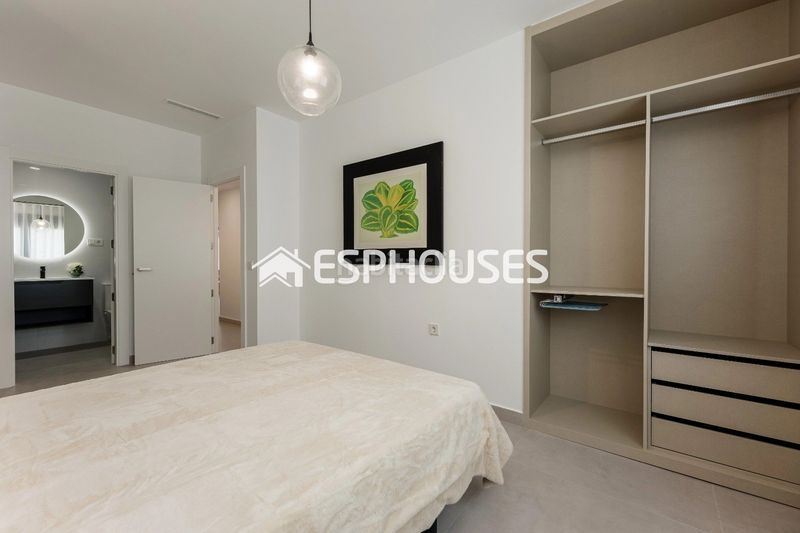 Foto 2519bad1-2fca-4ba2-8161-520986729342. Planta baixa a Plans-Gasparot Vila Joiosa (la)