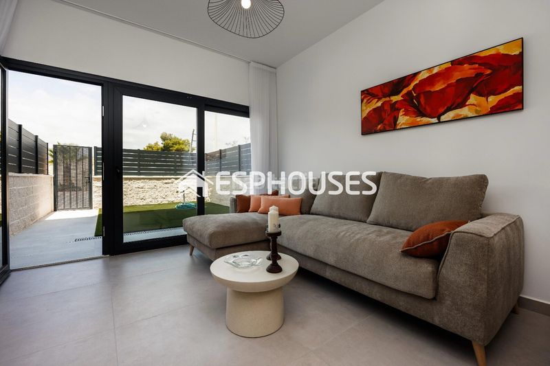 Foto a8059624-c940-48eb-afef-fe465c46a998. Planta baixa a Plans-Gasparot Vila Joiosa (la)