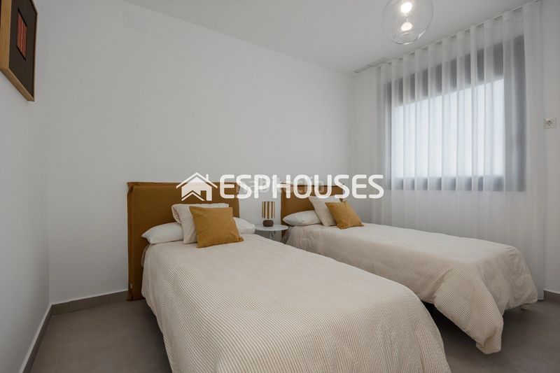 Foto f2004639-9ac9-4223-9616-5fba57538f96. Planta baixa a Plans-Gasparot Vila Joiosa (la)