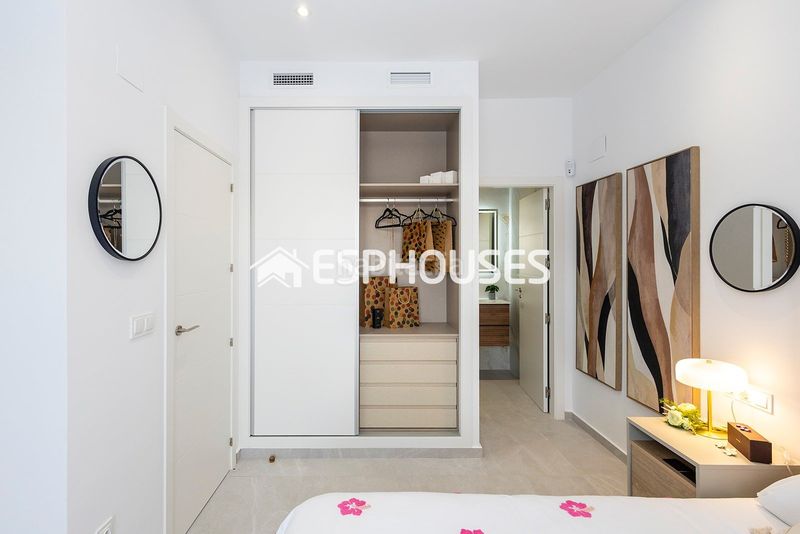 Foto ad06df2d-c5a9-462b-bd62-73f94f9d0501. Casa amb piscina a Desamparados - Hurchillo - Torremendo Orihuela
