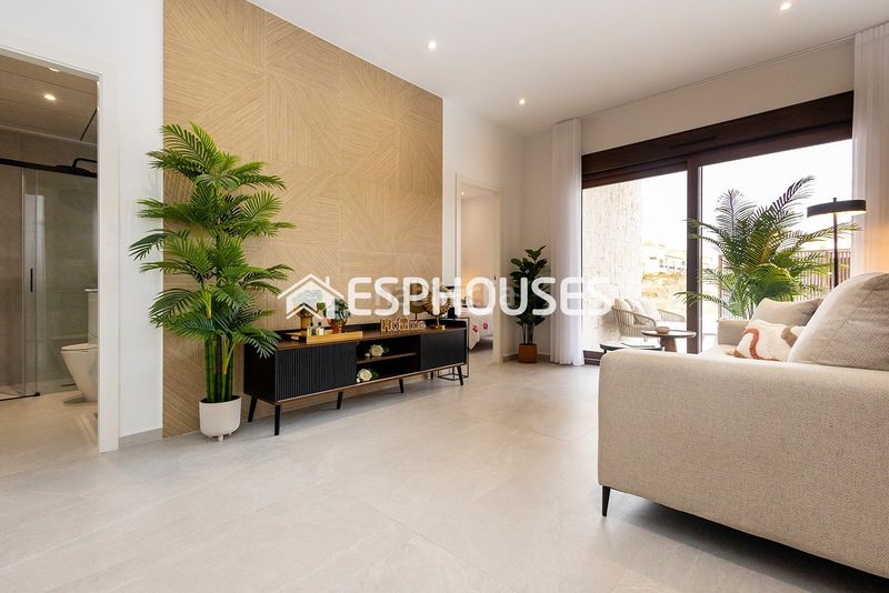 Foto ed99e73d-e976-4332-b41b-d3b05e8bc89f. Casa amb piscina a Desamparados - Hurchillo - Torremendo Orihuela