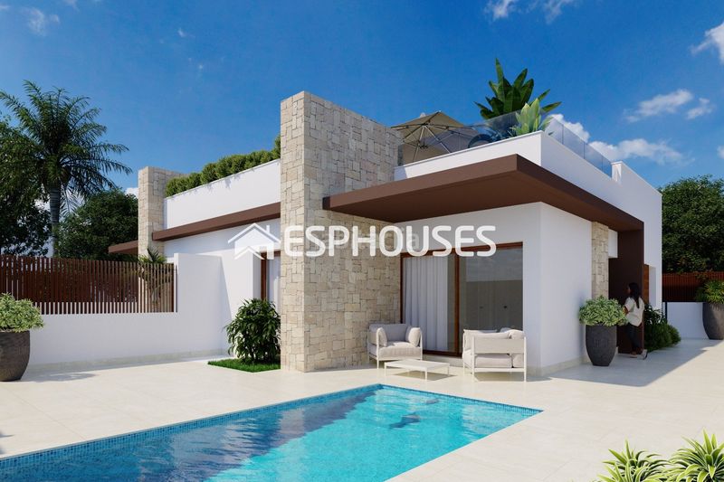 Foto f45cb37e-f9f0-45ae-b163-768f5b866d38. Casa amb piscina a Desamparados - Hurchillo - Torremendo Orihuela