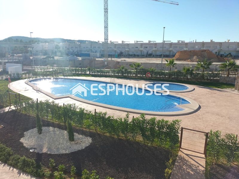 Foto 139f9bc9-175d-41bb-92fc-30f2e350c37f. Ground floor with pool in Desamparados - Hurchillo - Torremendo Orihuela