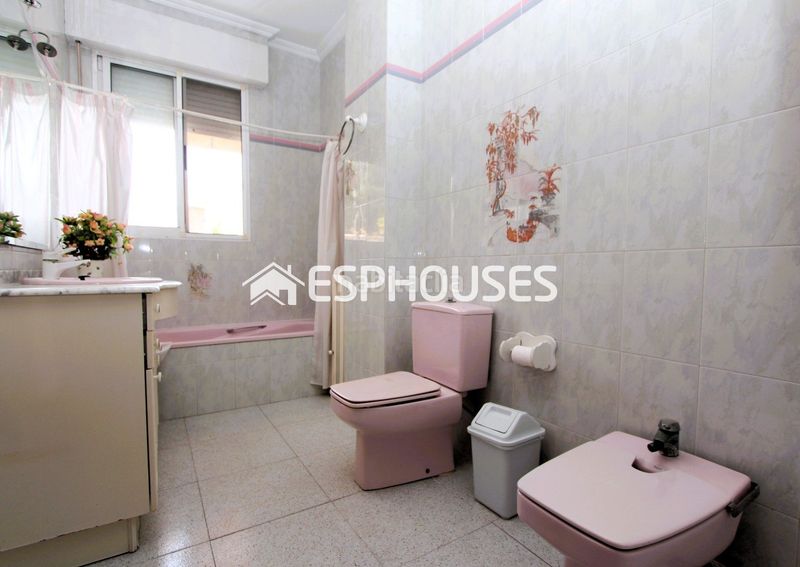 Foto f4309f5e-cbf8-4f21-8184-fcf533ed917e. Apartament a Centro Rojales