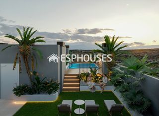 Apartament a Centro. Ático de obra nueva con gran terraza y piscina en santa pola