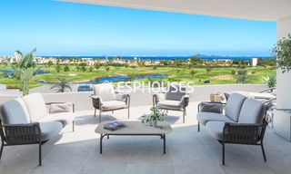 Ático en Las Lomas de Rame-Bahía Bella. Ático de obra nueva con solárium y vistas al golf y al mar menor