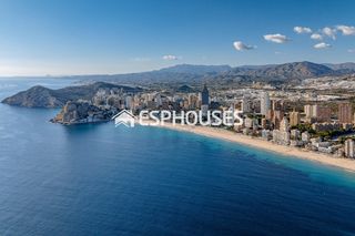 Apartamento en Playa Poniente. Lujoso apartamento premium con inmejorables vistas al mar  playa