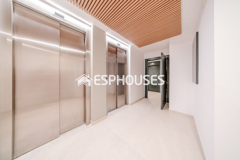 Foto 5ac9c29e-755f-46e5-b148-a0f15e7e1b7f. Apartament amb calefacció piscina a Playa Poniente Benidorm