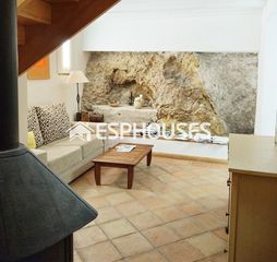 Masia a Biar. Casa de pueblo en el casco histórico de biar