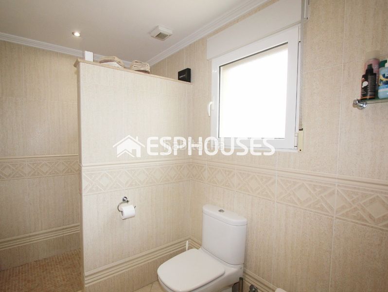 Foto 6d9458c7-139d-4910-8c97-4ba20b6147c7. Xalet amb piscina a Busot