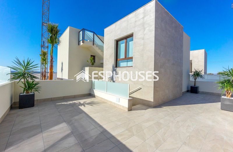 Foto 111762af-decb-4e5e-9295-6a84ddc2220d. Chalet with pool in Rojales hills - rosa bungalows Rojales