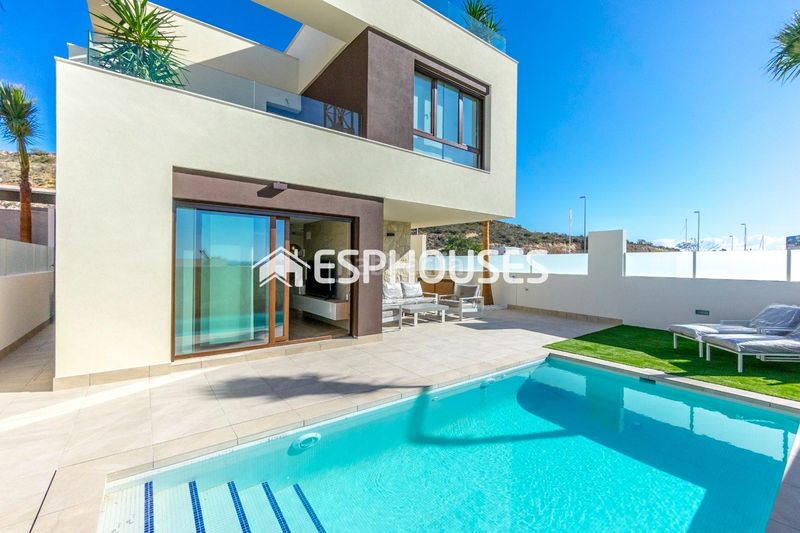 Foto 21e0d695-8d85-4340-946c-ca9b4431763a. Chalet with pool in Rojales hills - rosa bungalows Rojales