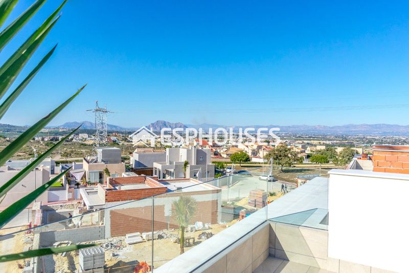 Foto 924bf335-8f30-417b-a871-0d1cad758e81. Chalet with pool in Rojales hills - rosa bungalows Rojales
