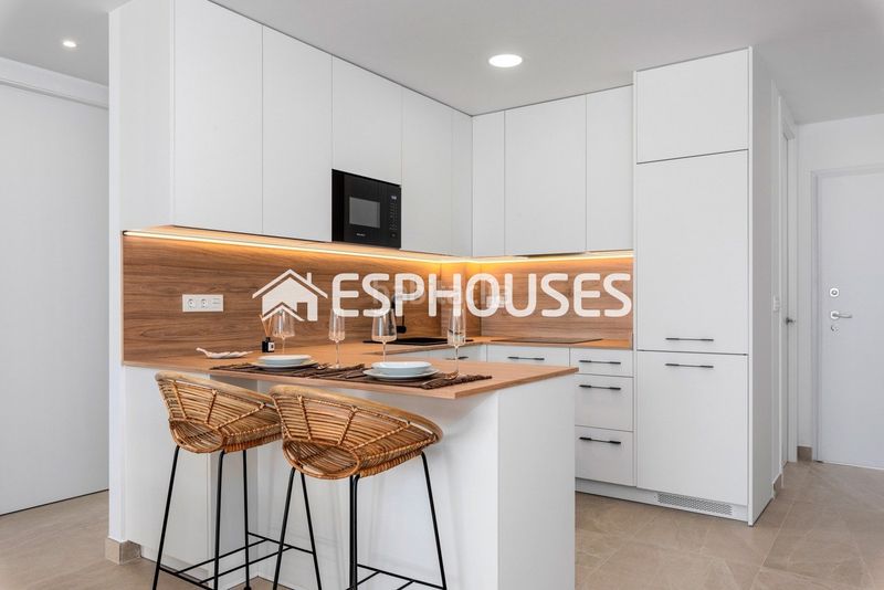 Foto fe343ca7-8a22-4852-9bf1-15ac83ab7159. Apartament amb piscina a Benijófar