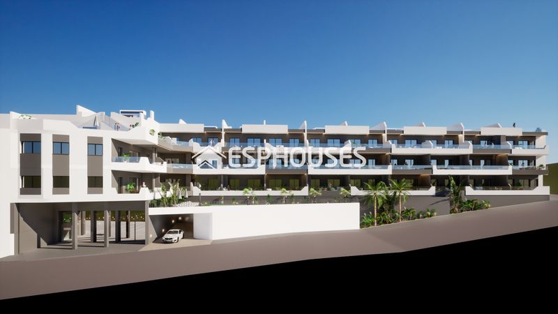 Foto d358813c-7e9a-499e-92e2-944643592463. Ground floor with pool in Benijófar