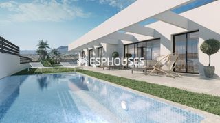 Chalet in Golf Bahía. Villa independiente en finestrat, cerca del campo de golf puig c