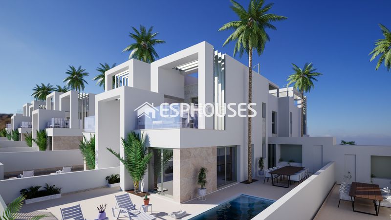 Foto 7f620436-eb65-4075-b4ac-bbc27ada59a9. Casa adossada amb calefacció piscina a Lo Marabú Rojales