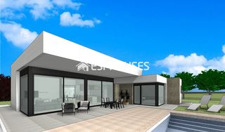 Chalet in Pinoso. Se vende villa de lujo en pinoso
