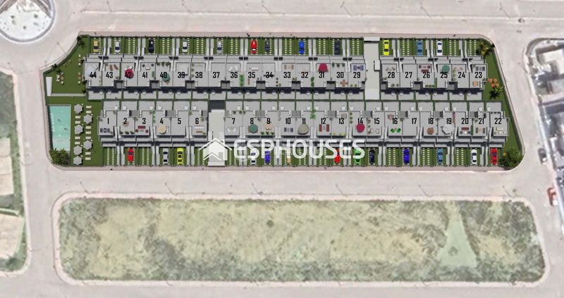 Foto a632cf2c-68ba-423d-9955-850939c8ca7e. Casa aparellada amb piscina a Cox