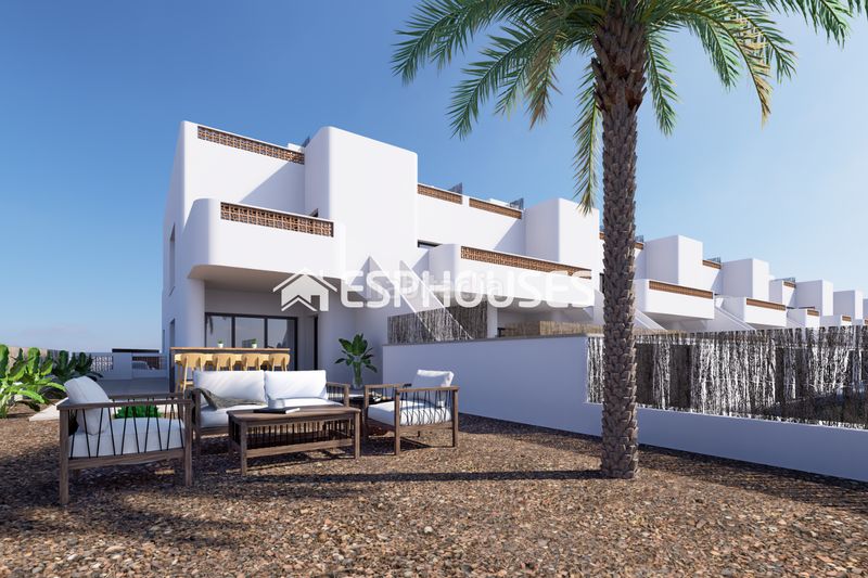 Foto 57b818e0-d41d-4c16-a407-e3f15ec7a468. Planta baixa amb piscina a Dolores