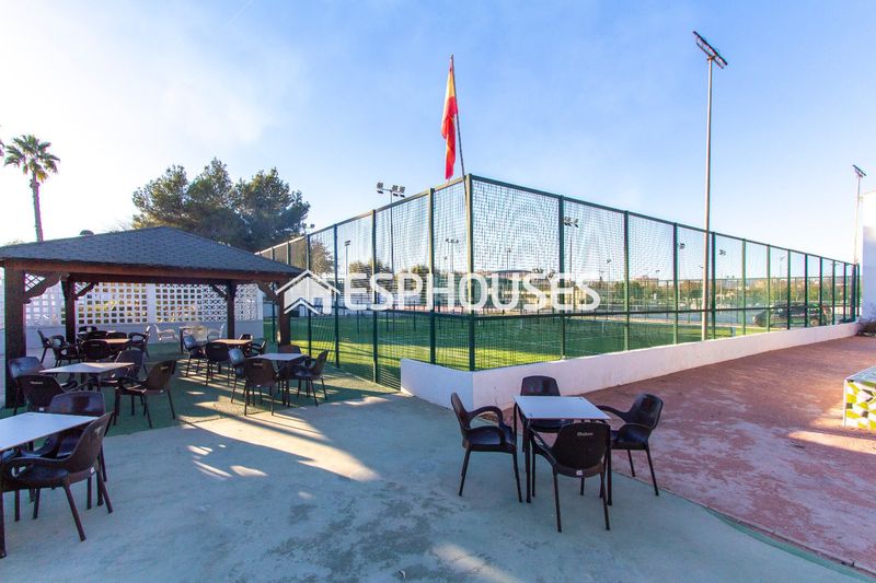 Foto ae204661-fda6-4741-9cde-185849801f4f. Planta baixa amb piscina a Dolores