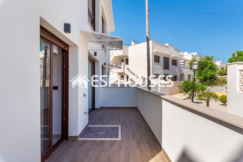 Foto e4c0287b-f2c7-4609-bf9e-f0ecceae17b6. Planta baixa amb piscina a Los Balcones-Los Altos Torrevieja