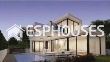 Foto 302c4574-1f85-4439-add4-b6532df3d1d6. Chalet with pool in Los Almendros Orihuela