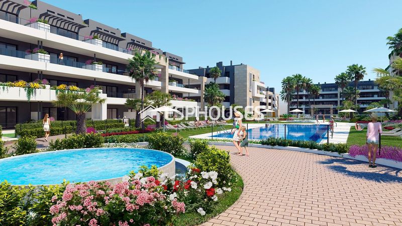 Foto 45720890-f801-49b3-b536-6c109a64b8c8. Planta baixa amb piscina a Playa Flamenca Orihuela