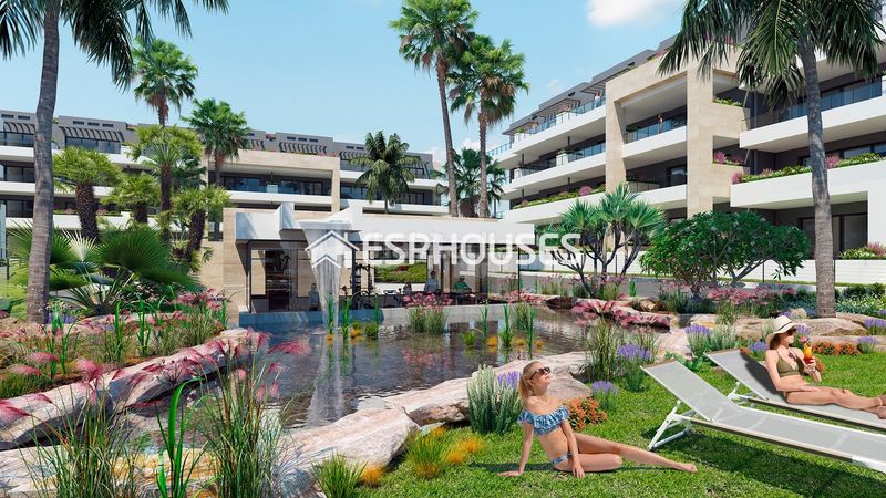 Foto c6eeda3b-ae41-4cdb-ad12-729cc6d3e99b. Planta baixa amb piscina a Playa Flamenca Orihuela