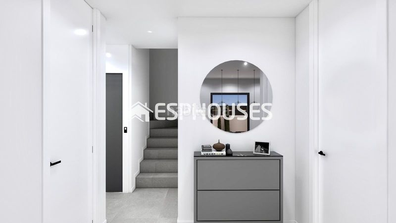 Foto 10d5cd7f-ff2e-4a7a-bf5b-38525946d733. Chalet villa de obra nueva con piscina privada, solárium y sótano en Benijófar