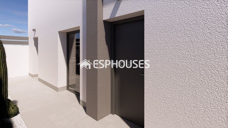 Foto 77f8774f-76e5-407a-b67f-bd5f1dc948a2. Chalet villa de obra nueva con piscina privada, solárium y sótano en Benijófar
