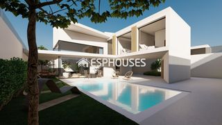 Xalet a Fortuna. 3 villas exclusivas en fortuna
