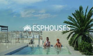 Apartment in Las Piscinas Naturales. Apartamentos nuevos en torrevieja, a 150 m de la playa
