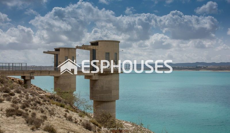 Foto 42683327-330d-443f-9f9c-1fd3e0a3fbd2. Apartament amb piscina a Bigastro