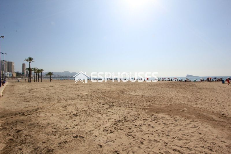 Foto b365a64a-09b5-49b7-a5b5-0b88baa17213. Apartament amb calefacció piscina a Via Parque Benidorm