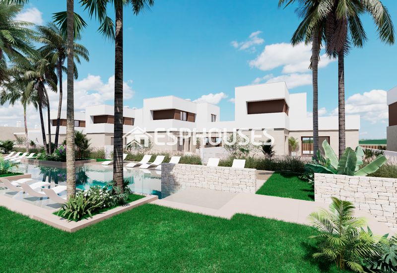 Foto cf7d8cf6-fac6-4e48-8b33-ef1eb845078f. Casa amb piscina a Las Lomas de Rame-Bahía Bella Alcázares (Los)