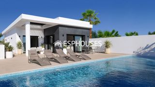 Chalet in La Marquesa. Villa lista para entrar a vivir en ciudad quesada