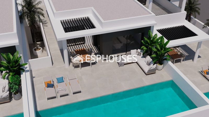 Foto c969fbe7-625d-4668-a8df-55915f67ed72. Chalet with pool in Pueblo Lucero Rojales