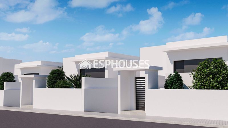 Foto fdbae126-9675-4a1d-b6da-f81a32626fcb. Chalet with pool in Pueblo Lucero Rojales