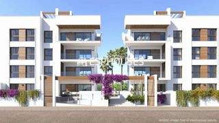Apartament a Centro. Apartamentos en los alcázares a 1000 m de la playa