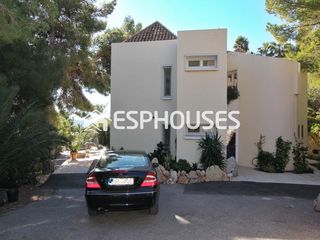 Xalet a Altea la Vella. Villa con piscina en santa clara