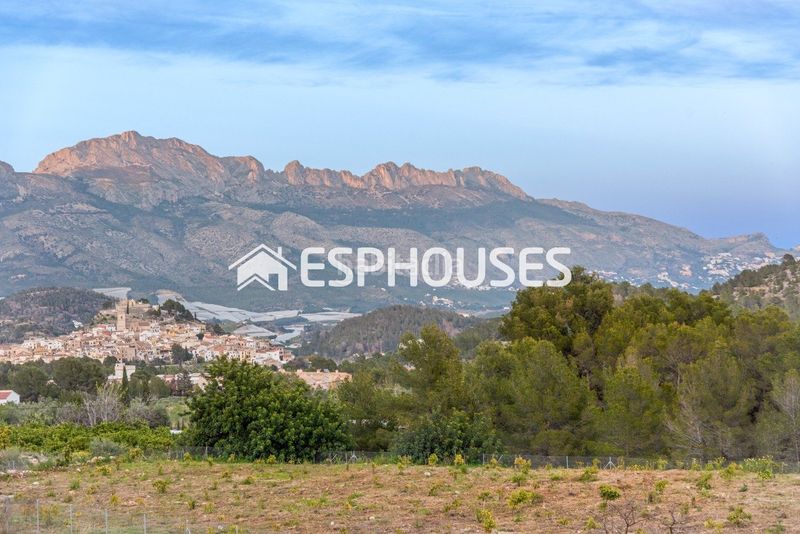 Foto c6672aef-c810-4a0e-927e-0cad18fc7edc. Xalet amb piscina a balcón de ponoig - Polop paradis - Polop hills Polop