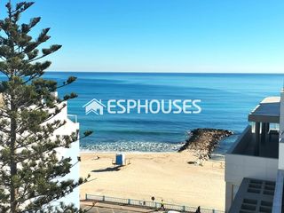 Apartment in Zona Playa de los Locos. Ático con vistas al mar  a 60 m de la playa de los locos  piscin