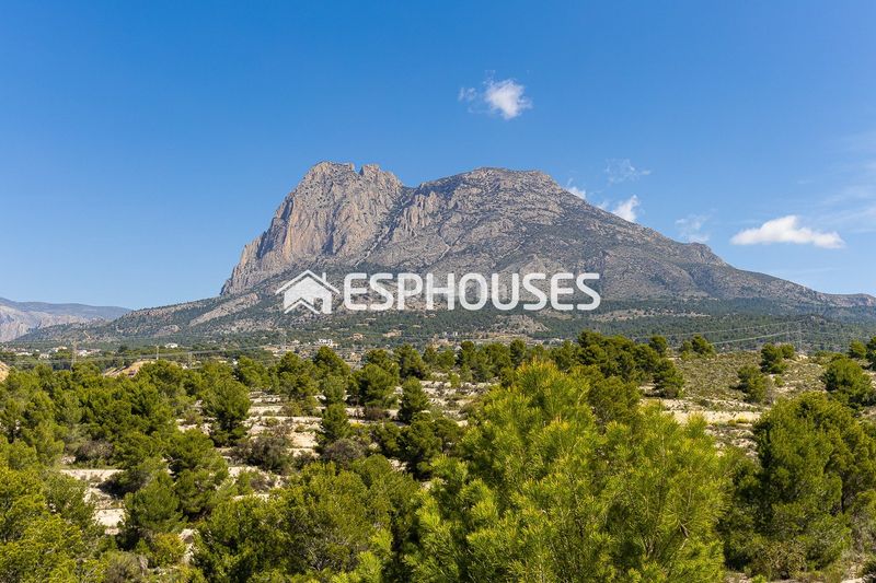 Foto 03a8a59a-2ab4-4be8-98ae-60a24a992afd. Chalet with pool in Golf Bahía Finestrat