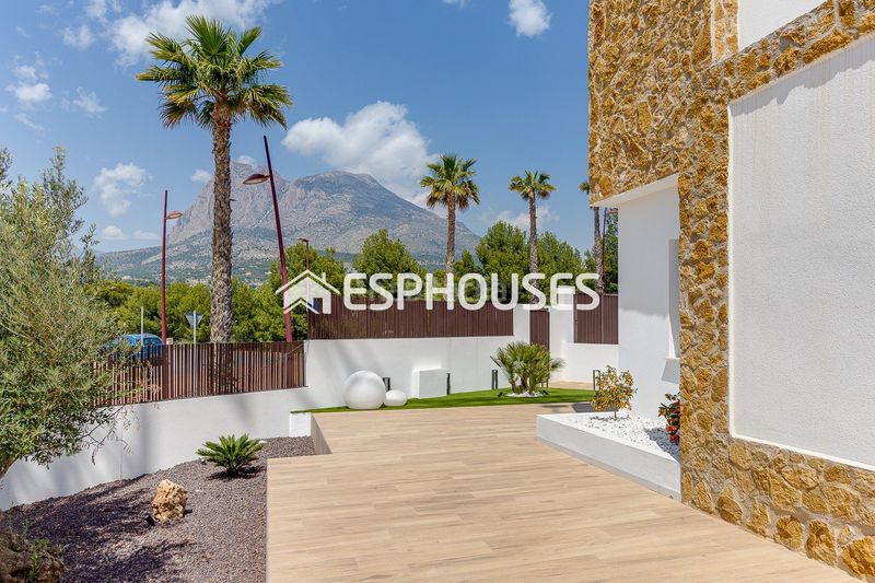 Foto a6b4dddc-289c-49bf-b288-4b7270ff7804. Chalet with pool in Golf Bahía Finestrat