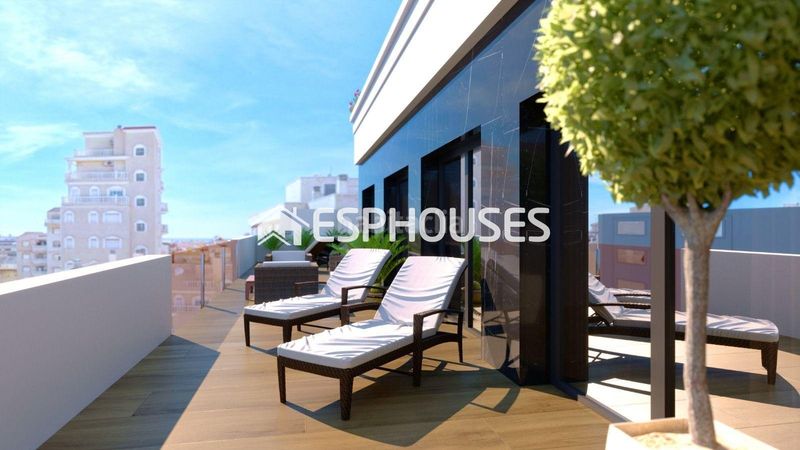 Foto 74ee46f3-294c-42ac-92fd-982756d4e903. Penthouse with pool in Parque de las Naciones Torrevieja