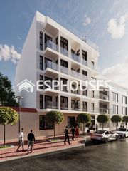 Apartamento en Pueblo. Vivienda de obra nueva con ascensor y piscina en el centro de gu