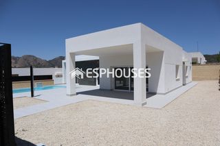 Chalet in Romana (la). Modernas villas de obra nueva, entregadas en 14 meses desde la f