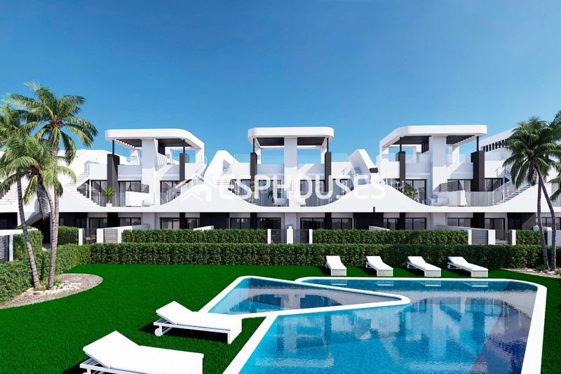 Foto 2f0461c9-fd7d-477c-a0d6-be5e13833c09. Casa amb piscina a San Fulgencio