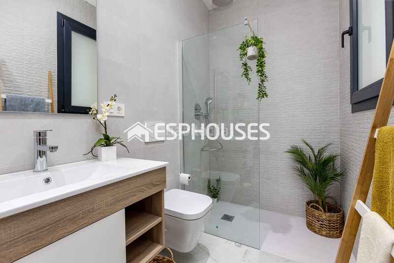 Foto d90eb9ed-d3fe-4122-a7fd-a1d01bff8d9e. Ground floor with pool in San Miguel de Salinas